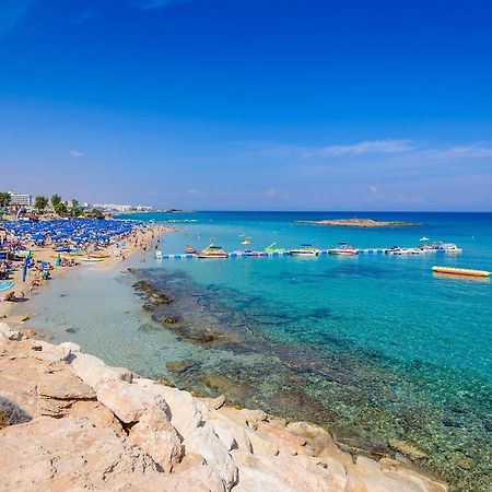 Villa Meredith Paralimni Eksteriør billede